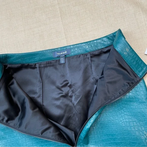 ModCloth Teal Reptile Pleather Zipper Front Mini Skirt - Picture 3 of 16